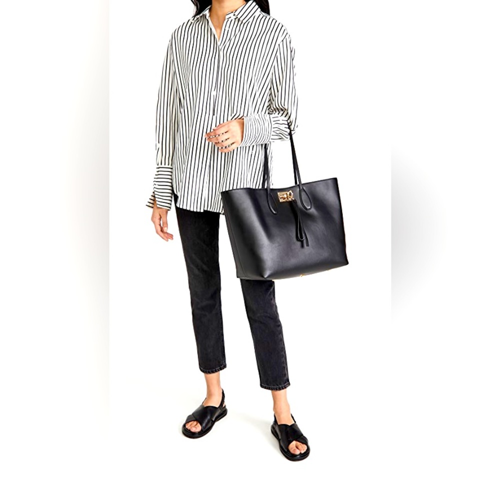 Authentic Ferragamo Studio Tote Bag Calfskin Leather